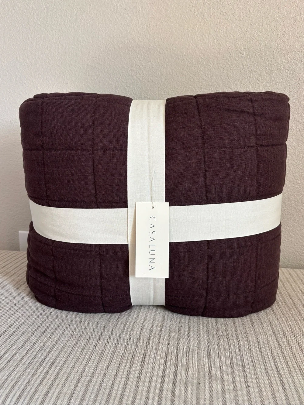 NWT King Plus Heavyweight Linen Blend Quilt Dark Fig - Casaluna